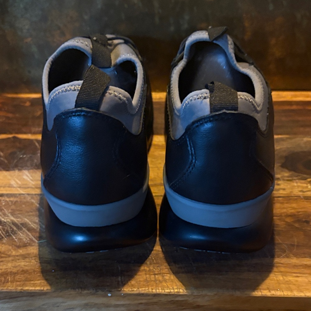 Klogs Black Athletic Shoes - Picture 3 of 7